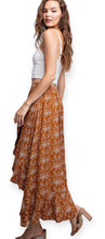 Load image into Gallery viewer, Soft Dainty Blooms Midi Skirt
