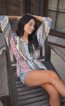 Load image into Gallery viewer, The Rosa&#39; Mixed Print Long Sleeve Top
