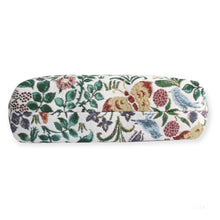 Load image into Gallery viewer, The Gardenia Wild Flower Purse
