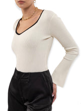 Load image into Gallery viewer, Tory&#39;s Ribbed Knit Long Sleeve Top- Ivory
