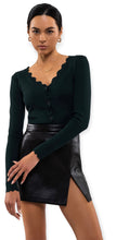 Load image into Gallery viewer, Scalloped Edge Cable knit Cardigan- Hunter Green
