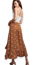 Load image into Gallery viewer, Soft Dainty Blooms Midi Skirt
