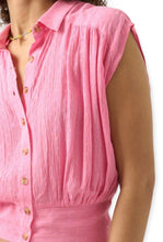 Load image into Gallery viewer, Solid Collar Neck Sleeveless Crop Shirt
