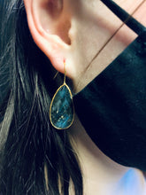 Load image into Gallery viewer, Gorgeous Drop Earrings Labradorite &amp; Gold
