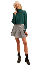 Load image into Gallery viewer, Ribbed Mock Neck Crop Pullover Sweater
