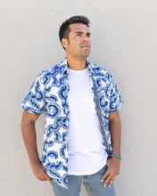 Load image into Gallery viewer, Fanned Out Print Poplin Shirt
