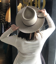 Load image into Gallery viewer, Wool Panama Hat
