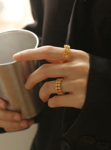 Load image into Gallery viewer, Daisy Flower Open Ring
