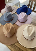 Load image into Gallery viewer, Wide Brim Panama Hat- Mauve
